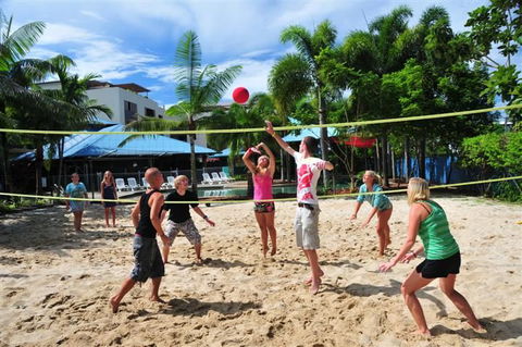 Nomads Cairns Backpackers Resort - Melbourne Tourism 0