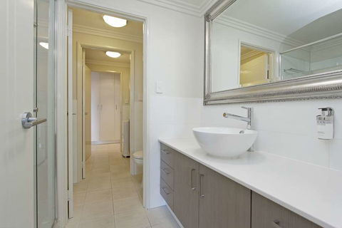 Zappeion Apartments - Melbourne Tourism 2