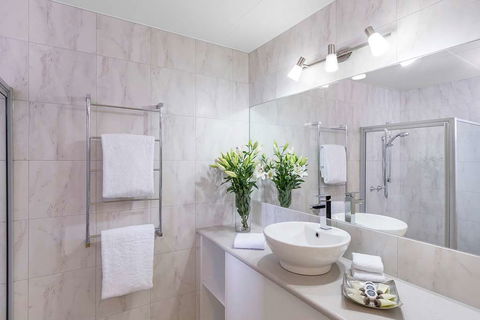 Best Western Cathedral Motor Inn - Melbourne Tourism 13