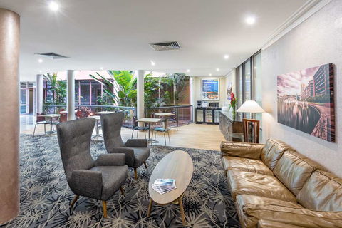 Kimberley Gardens Hotel, Serviced Apts - Melbourne Tourism 3