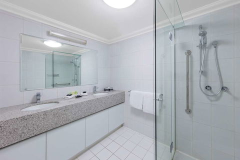Kimberley Gardens Hotel, Serviced Apts - Melbourne Tourism 5