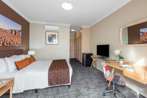 Kimberley Gardens Hotel, Serviced Apts - Melbourne Tourism 6