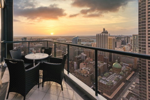 Meriton Suites Pitt Street - Melbourne Tourism 0