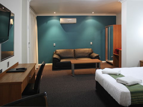 Ibis Styles Broken Hill - Melbourne Tourism 0