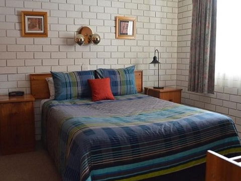 Kingswood Motel - Melbourne Tourism 0