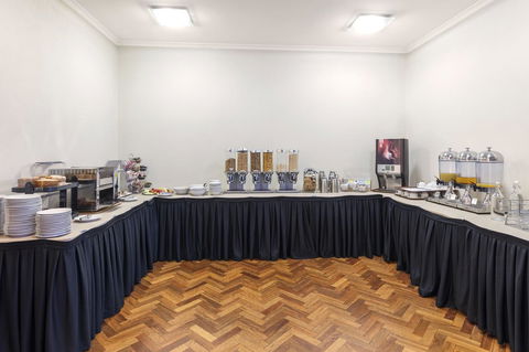 Garden City Hotel, Best Western Signature Collection - Melbourne Tourism 24