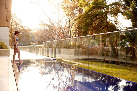Knightsbridge Canberra - Melbourne Tourism 6