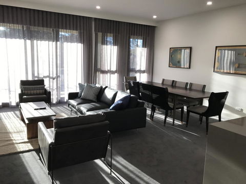 Knightsbridge Canberra - Melbourne Tourism 33