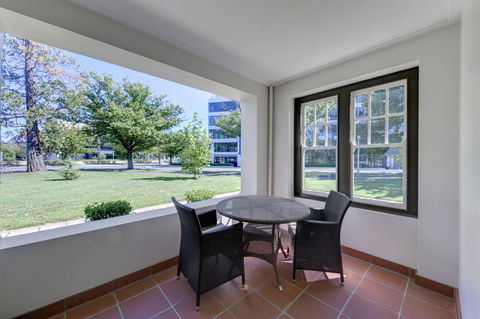 Hotel Kurrajong Canberra - Melbourne Tourism 10