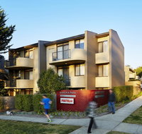 Manuka Park Serviced Apartments - Melbourne Tourism