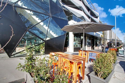 IQ Smart Apartments 704 Braddon ACT - Melbourne Tourism 0