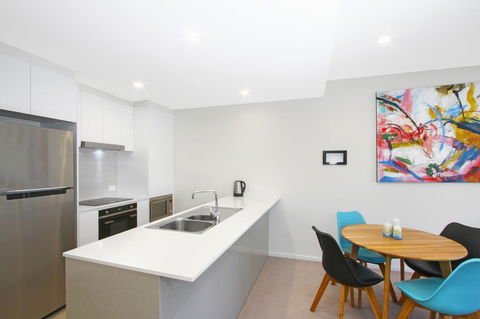 IQ Smart Apartments 704 Braddon ACT - Melbourne Tourism 3