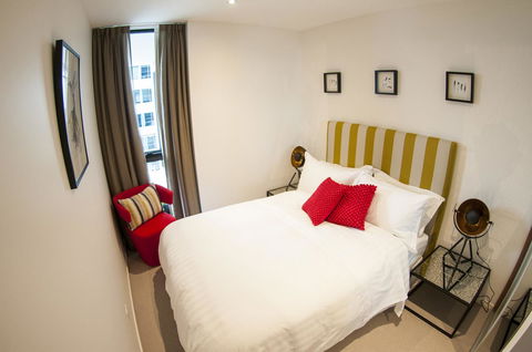 KUI - Manhattan Apartments - Melbourne Tourism 14