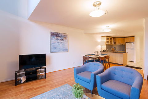 ALLARA CANBERRA - Melbourne Tourism 1