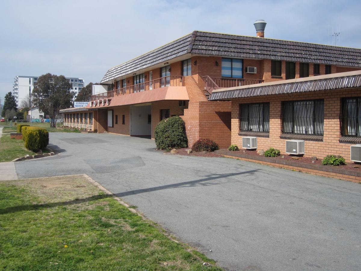 Lyneham ACT Melbourne Tourism