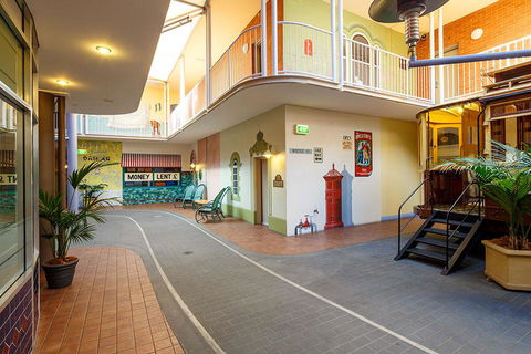 Quality Hotel Dickson - Melbourne Tourism 12