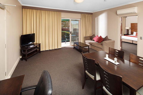 Quality Hotel Dickson - Melbourne Tourism 23