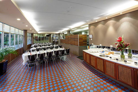 Quality Hotel Dickson - Melbourne Tourism 8