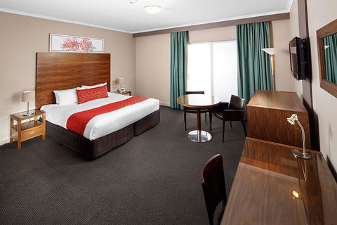 Quality Hotel Dickson - Melbourne Tourism 13