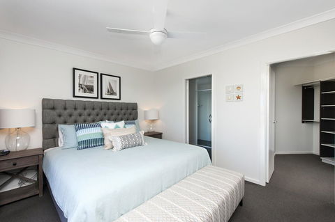 Mollymook Beachfront Penthouse 9 - Melbourne Tourism 11
