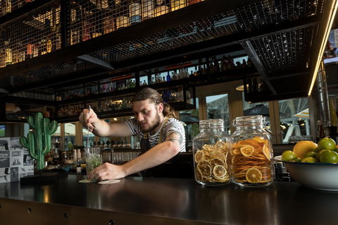 Atura Adelaide Airport - Melbourne Tourism 21