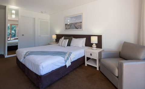 Pacific Bay Resort - Melbourne Tourism 43