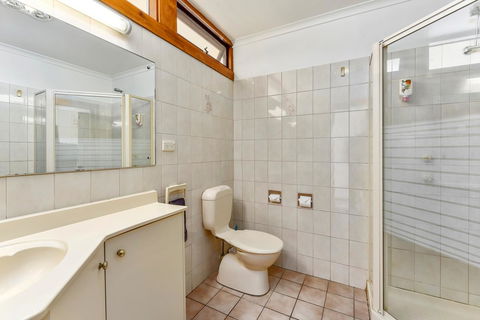 William Macintosh Motor Lodge - Melbourne Tourism 15