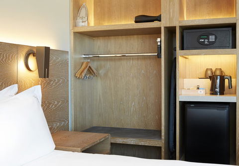 Holiday Inn Express Adelaide City Centre, An IHG Hotel - Melbourne Tourism 9