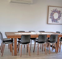 Emu Bay Holiday Homes - Melbourne Tourism