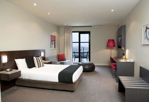 Mantra Hindmarsh Square - Melbourne Tourism 11