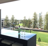 Beachside Luxury getaway in Glenelg - Melbourne Tourism