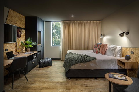 Marion Hotel - Melbourne Tourism 37