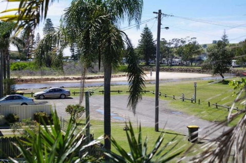 Bellhaven 1, 17 Willow Street - Melbourne Tourism 6