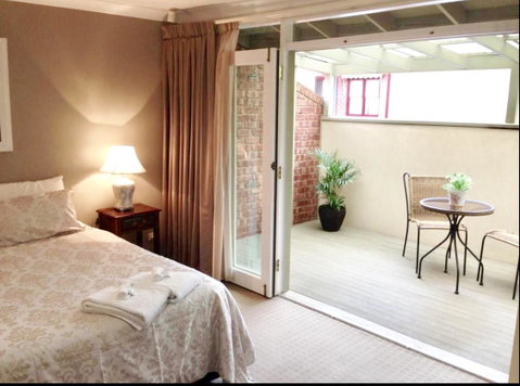 Superb Townhouse In North Adelaide - Melbourne Tourism 4