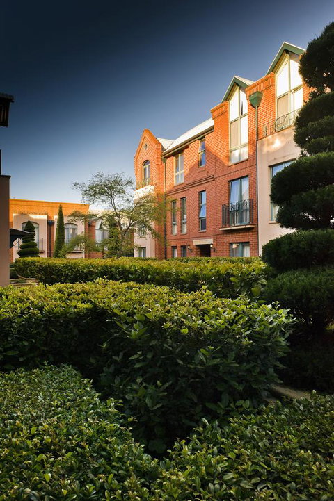Majestic Old Lion Apartments - Melbourne Tourism 17
