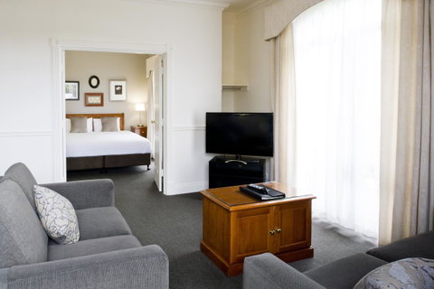 Majestic Old Lion Apartments - Melbourne Tourism 9