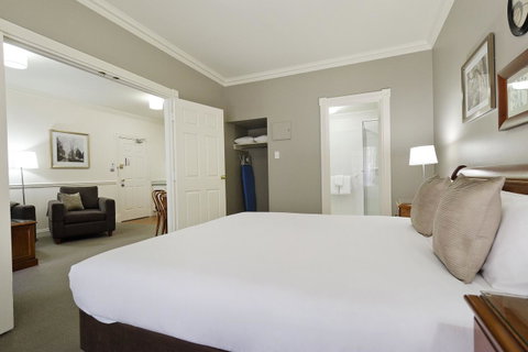Majestic Old Lion Apartments - Melbourne Tourism 8
