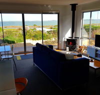 Coorong Waterfront Retreat - Melbourne Tourism