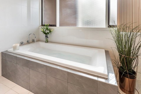 Adelaide Style Accommodation-Close To City-North Adelaide-3 Bdrm- FREE Parking - Melbourne Tourism 2
