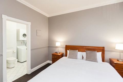 Majestic Tynte Street Apartments - Melbourne Tourism 21