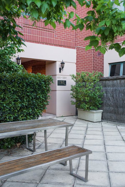 Majestic Tynte Street Apartments - Melbourne Tourism 5