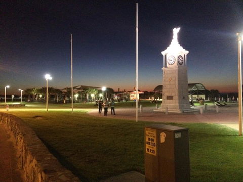 Adelaide - Semaphore Beach Front - Melbourne Tourism 30