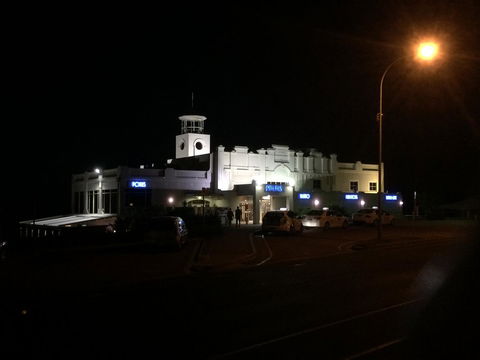 Adelaide - Semaphore Beach Front - Melbourne Tourism 22