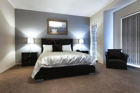 Casavino Luxury Villa - Melbourne Tourism 29