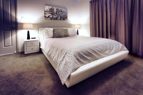 Casavino Luxury Villa - Melbourne Tourism 5