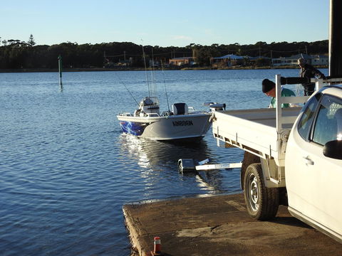 Lake Edge Apartments - Melbourne Tourism 23
