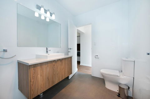 Loxton Courthouse Apartments - Melbourne Tourism 14