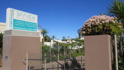 Bayview Beachfront Apartments, In Town Right On The Beach - Melbourne Tourism 16