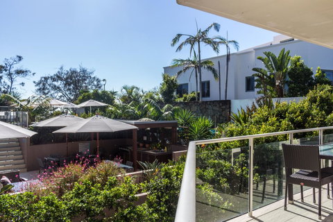 Bayview Beachfront Apartments, In Town Right On The Beach - Melbourne Tourism 44