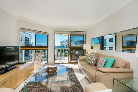 Bayview Beachfront Apartments, In Town Right On The Beach - Melbourne Tourism 38